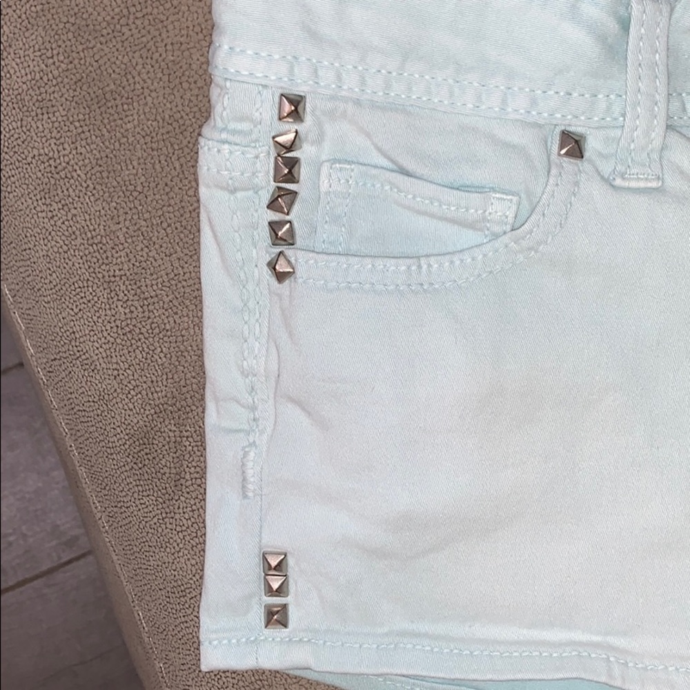 🧡 Shorts - Picture 2 of 6